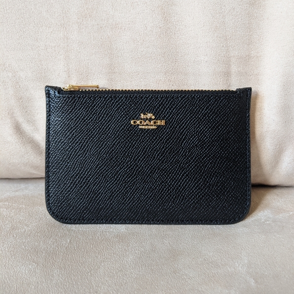 Coach Handbags - Coach Zip Card Case - EUC